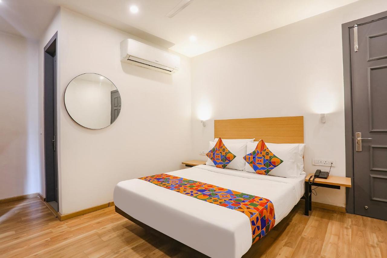 Fabexpress D2 Paschim Vihar Hotel Delhi  Bagian luar foto