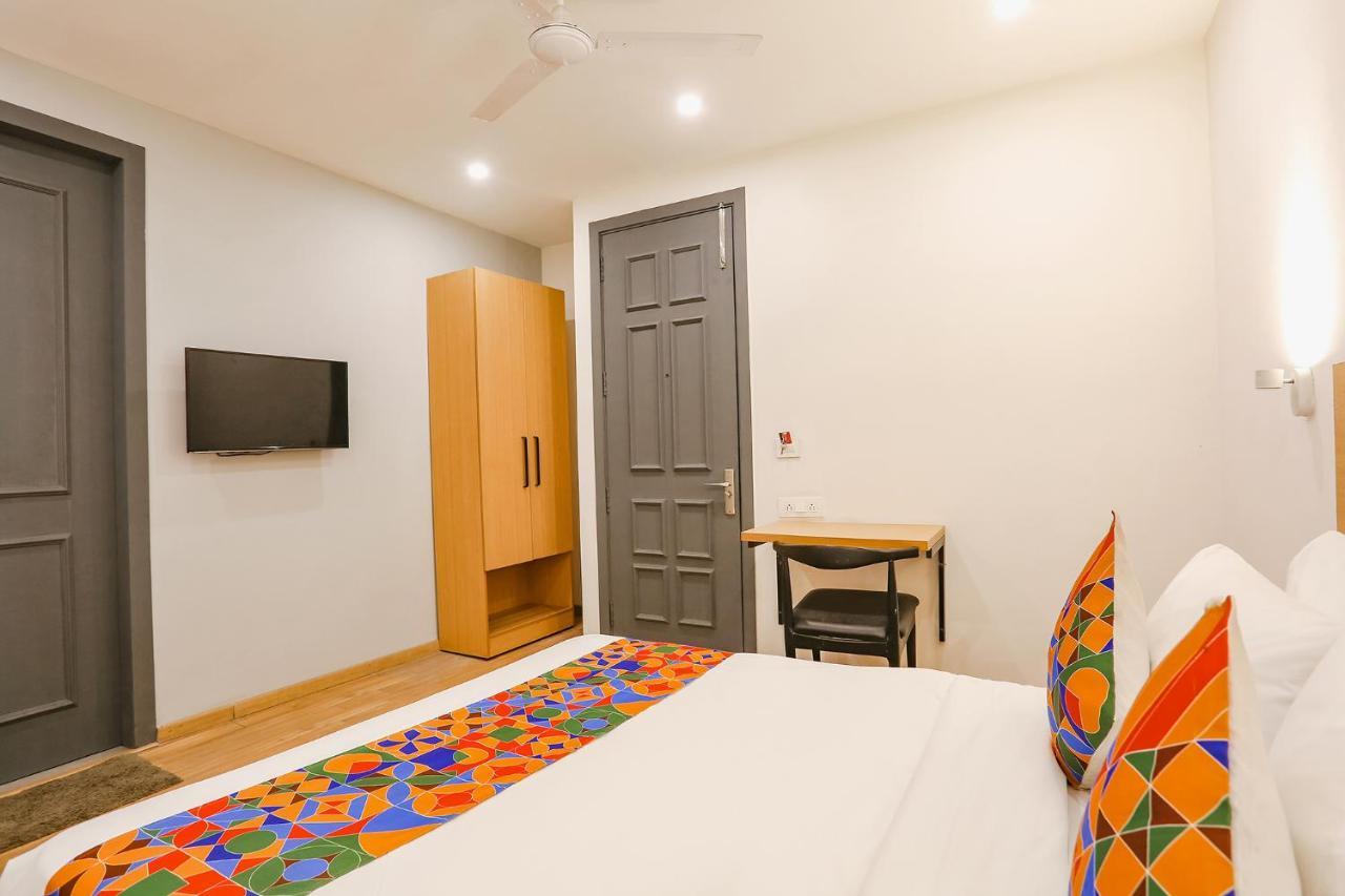 Fabexpress D2 Paschim Vihar Hotel Delhi  Bagian luar foto