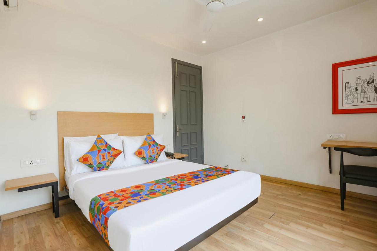Fabexpress D2 Paschim Vihar Hotel Delhi  Bagian luar foto